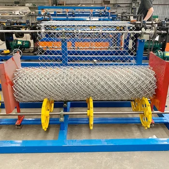   Автоматическая машина для защиты вентилятора из стальной сетки Автоматическая машина для забора из звеньев цепи Машина для плетения металлической сетки