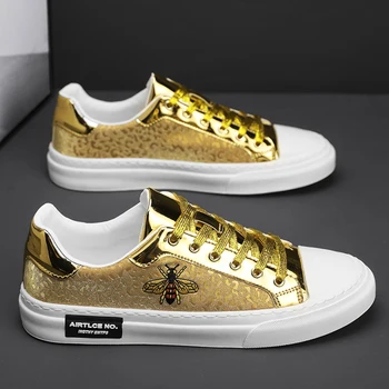   Новый бренд Мужская кожаная повседневная обувь Роскошная дизайнерская пчела Кроссовки Man Street Trend Золото Серебро Черепа Удобная обувь на плоской подошве